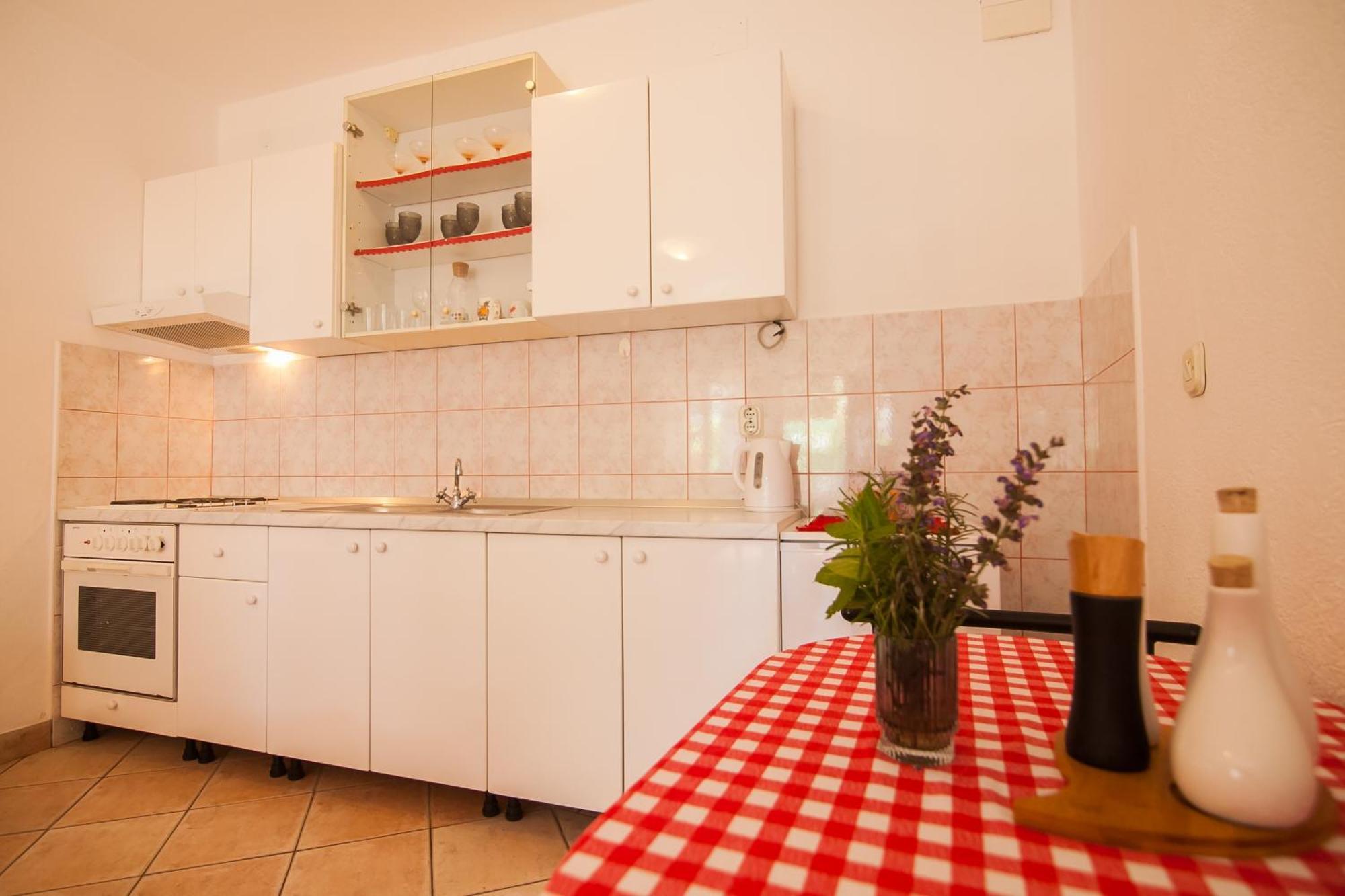 Old Town Accommodation ボル エクステリア 写真