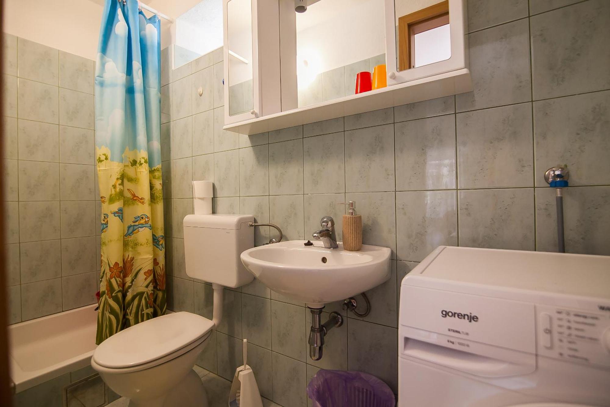 Old Town Accommodation ボル エクステリア 写真